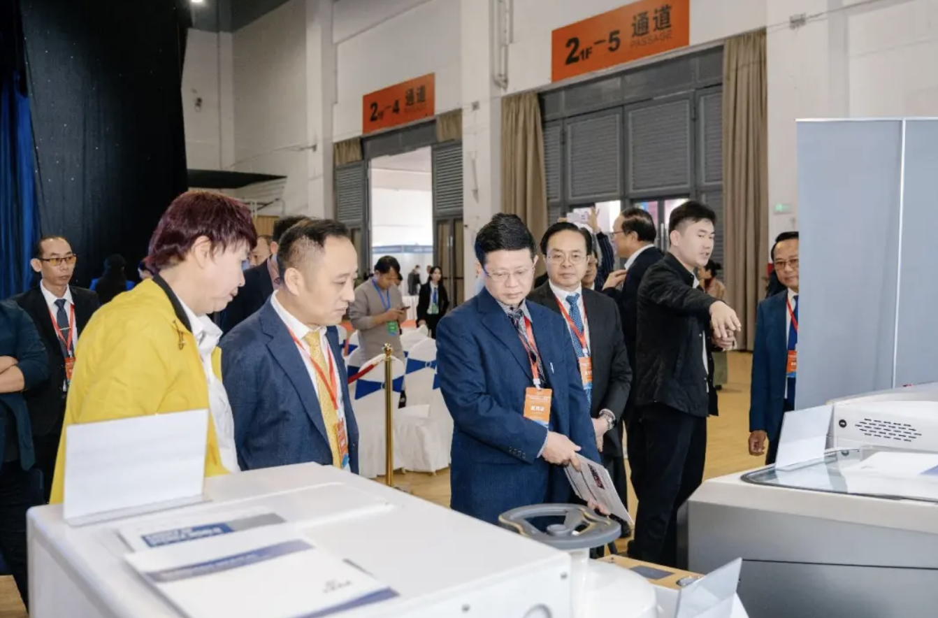2025南亚东南亚医疗产业创新发展论坛暨云南省医疗产业对接会在昆明开幕