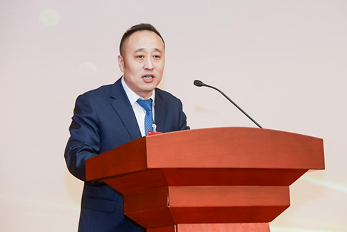 图为东方企业创新发展中心主任姜洪成致辞。.png